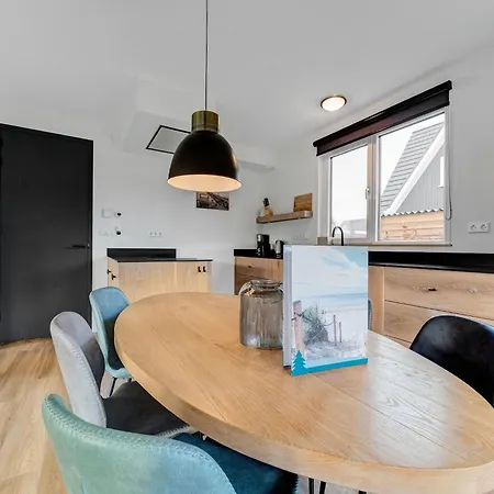 Дом отдыха Serene In De Koog Texel With Sauna *