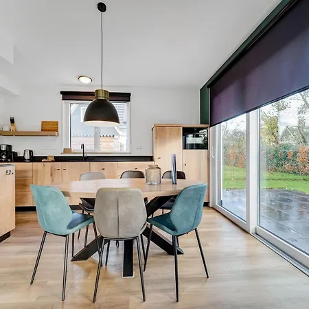 Дом отдыха Serene In De Koog Texel With Sauna