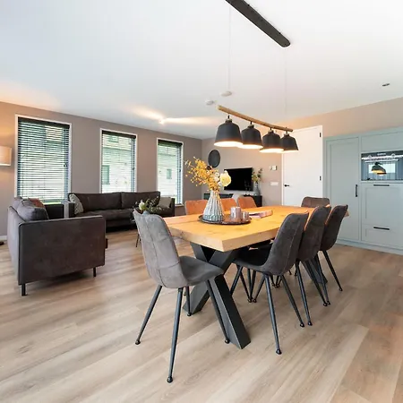 Serene In De Koog Texel With Sauna Westermient