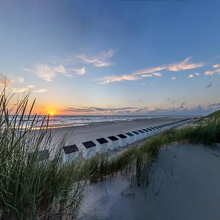 Serene In De Koog Texel With Sauna Westermient