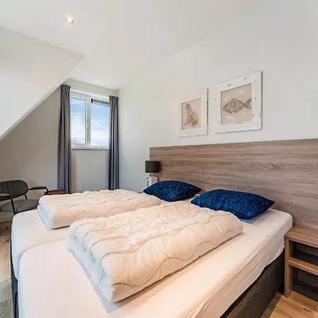 Serene In De Koog Texel With Sauna *