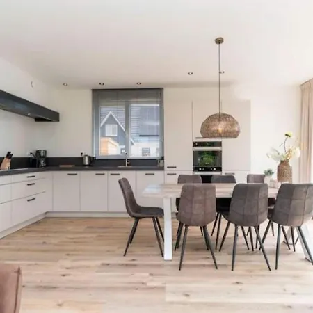 Serene In De Koog Texel With Sauna Дом отдыха