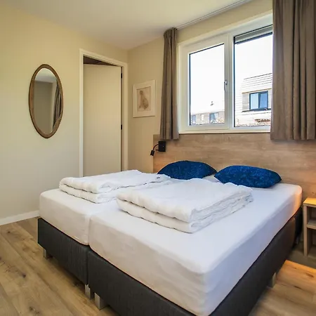 Holiday Home In De Koog Near The Sea *