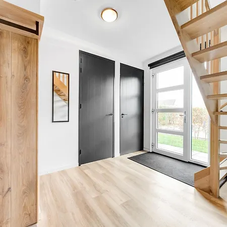 Serene In De Koog Texel With Sauna Westermient